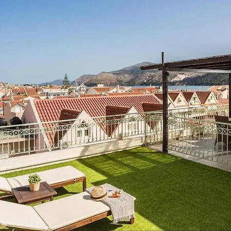 Daire Panoramic Luxurious Penthouse Argostolion