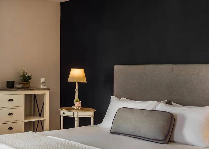 Panoramic Luxurious Penthouse * 아르고스톨리온