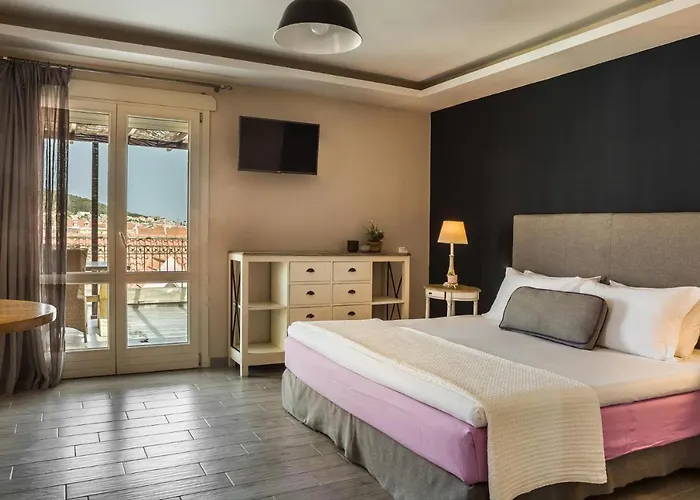 Panoramic Luxurious Penthouse Apartament
